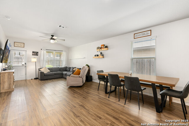 Listing photo id 10 for 6417 Hoffman Plain