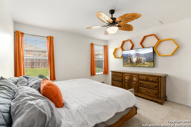 Listing photo id 16 for 6417 Hoffman Plain