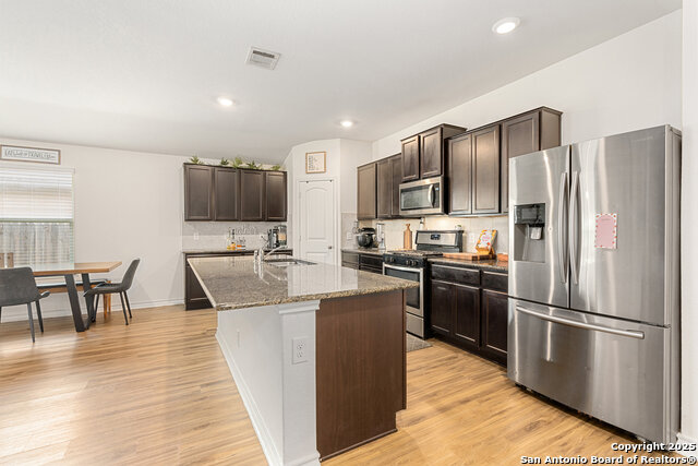 Listing photo id 4 for 6417 Hoffman Plain