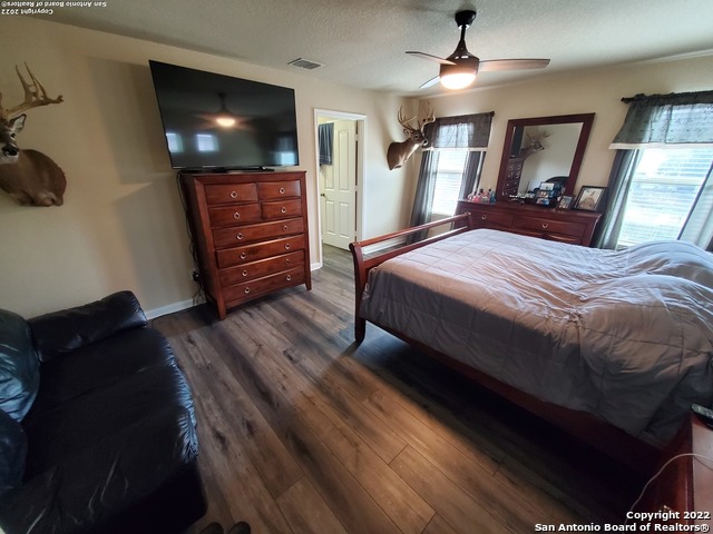 Listing photo id 15 for 2127 Muuga Manor