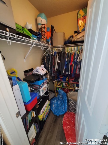 Listing photo id 23 for 2127 Muuga Manor