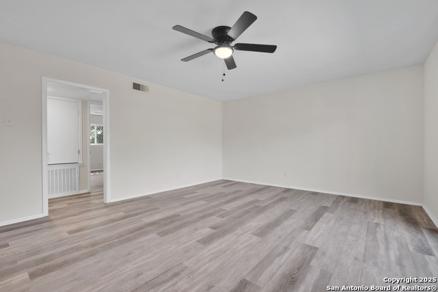 Listing photo id 4 for 600 Gentleman  5