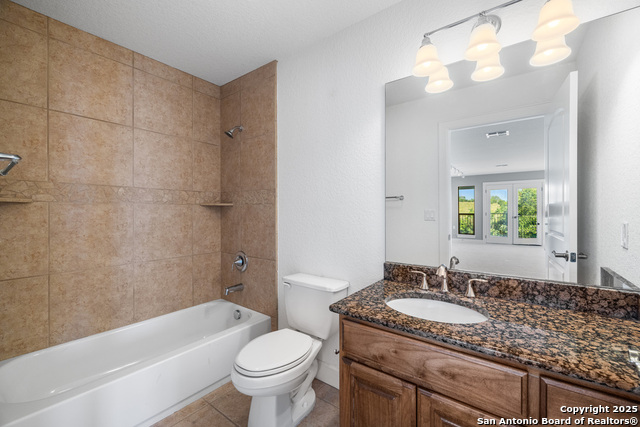 Listing photo id 19 for 3907 Kite Dr. E