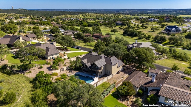 Listing photo id 25 for 3907 Kite Dr. E