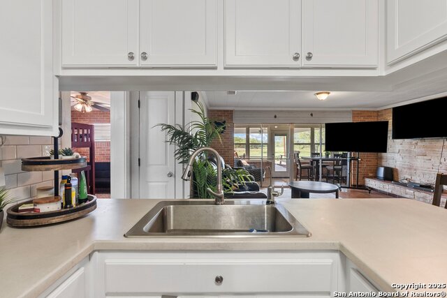 Image 12 of 41 For 180 Freeman Circle