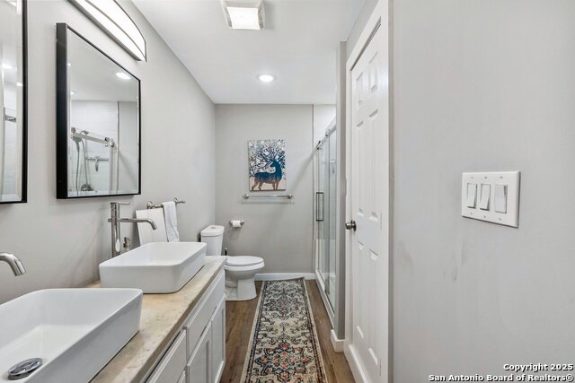 Image 16 of 41 For 180 Freeman Circle