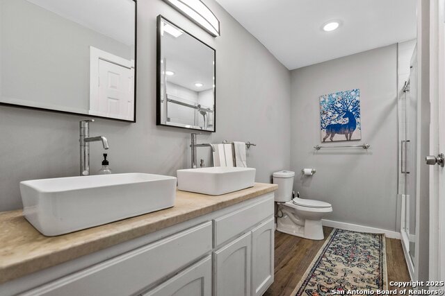 Image 17 of 41 For 180 Freeman Circle