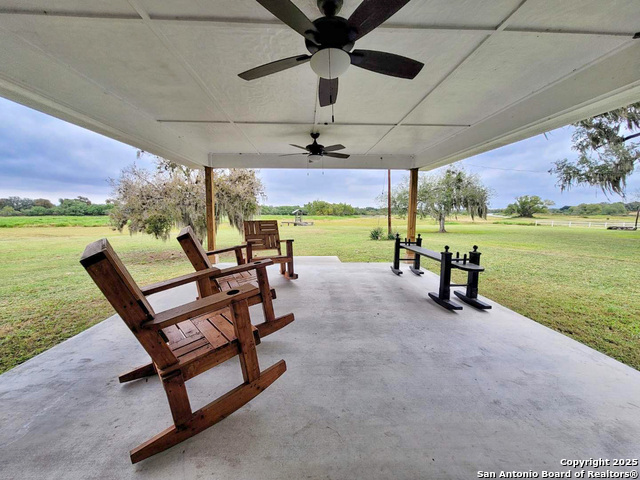 Image 31 of 41 For 180 Freeman Circle