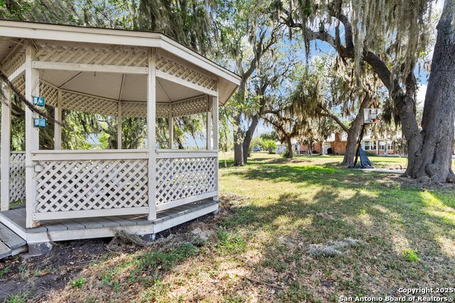 Image 34 of 41 For 180 Freeman Circle