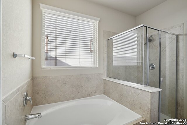 Image 15 of 39 For 116 Grand Vista