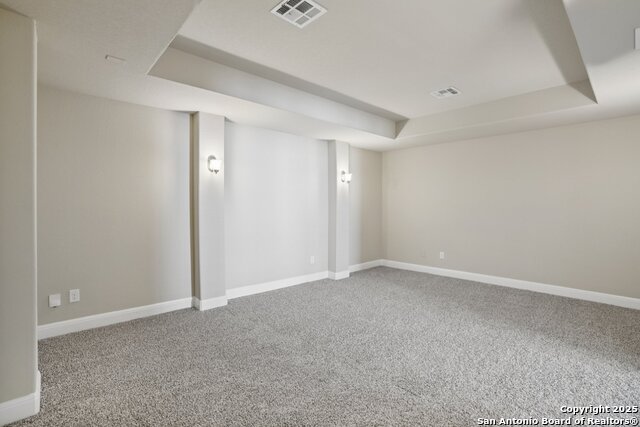 Image 32 of 39 For 116 Grand Vista