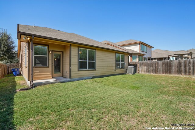 Image 35 of 39 For 116 Grand Vista
