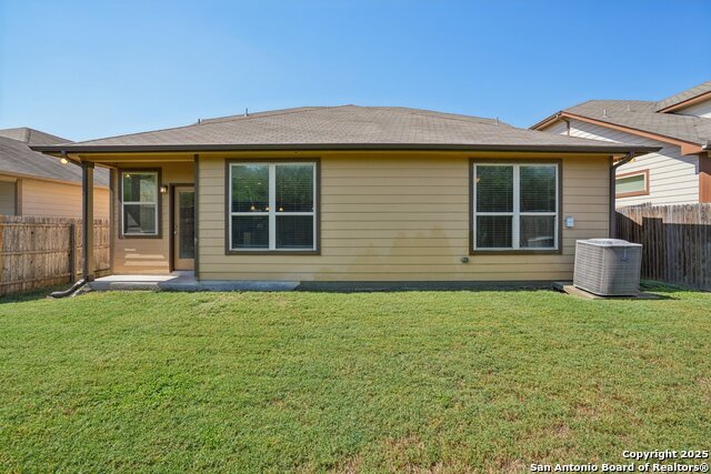 Image 36 of 39 For 116 Grand Vista