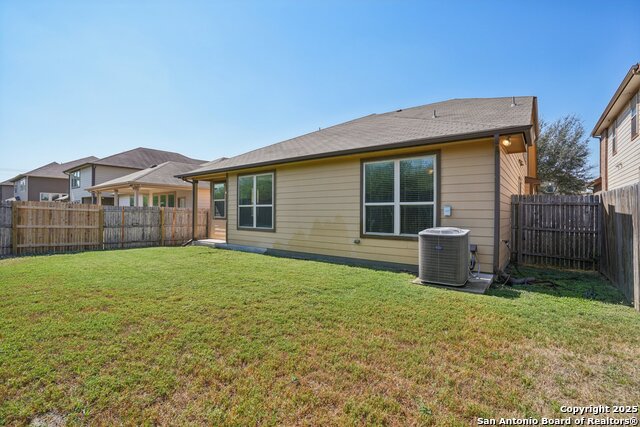 Image 37 of 39 For 116 Grand Vista