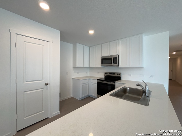 Image 12 of 48 For 3402 Gingham Point