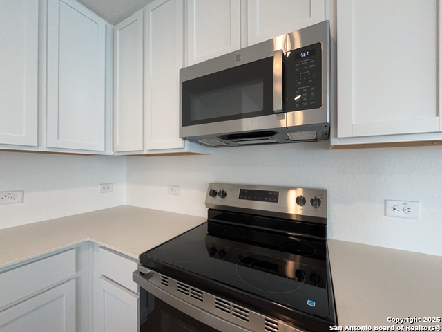 Image 13 of 48 For 3402 Gingham Point