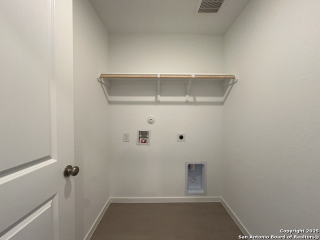 Image 28 of 48 For 3402 Gingham Point