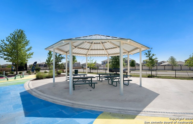 Image 37 of 48 For 3402 Gingham Point