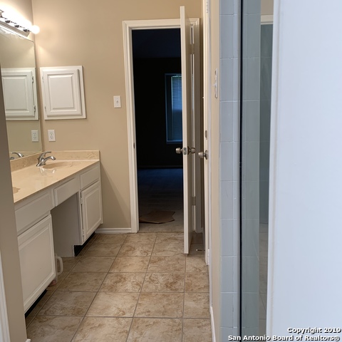Listing photo id 15 for 10747 Lake Path
