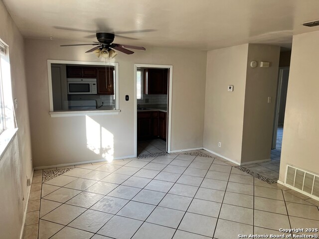 Image 4 of 11 For 159 Ave Del Rey