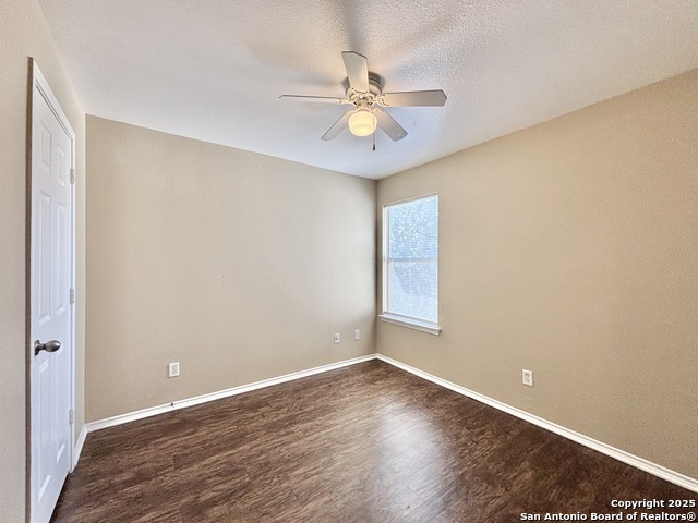 Listing photo id 6 for 10814 Mathom  4