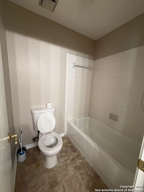 Listing photo id 10 for 5955 Spring Crossing