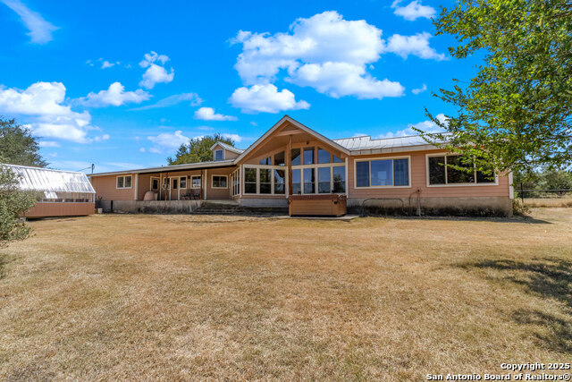 Listing photo id 18 for 1670 Cranes Mill S