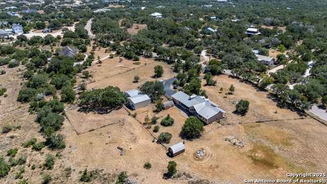 Listing photo id 35 for 1670 Cranes Mill S