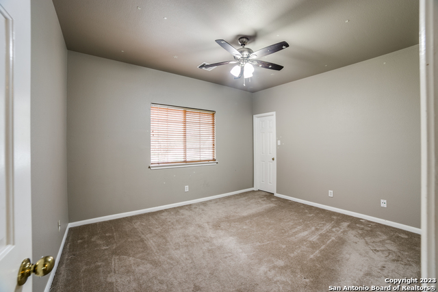 Image 10 of 26 For 7 Brentcove