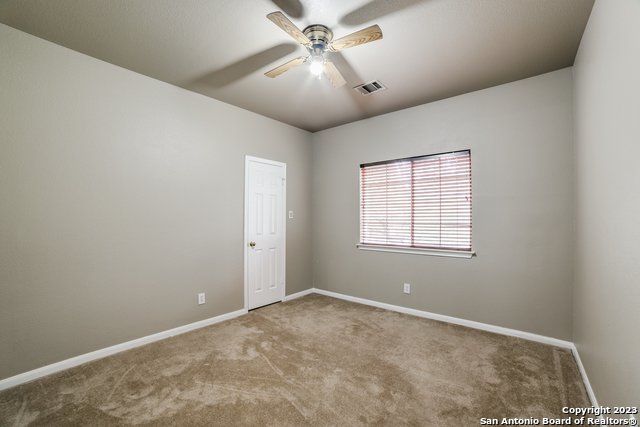 Image 12 of 26 For 7 Brentcove