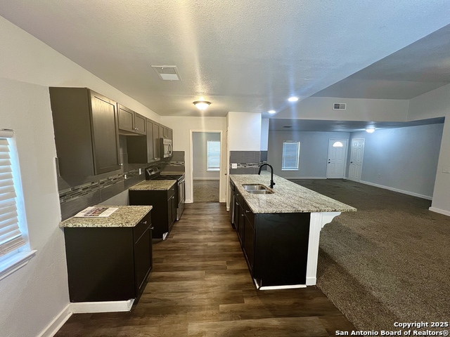 Image 4 of 10 For 2803 Lake Arbor