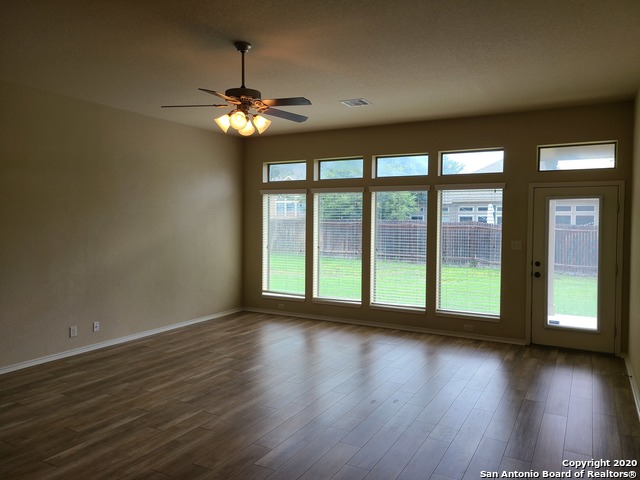 Image 19 of 26 For 3041 Saddlehorn Dr