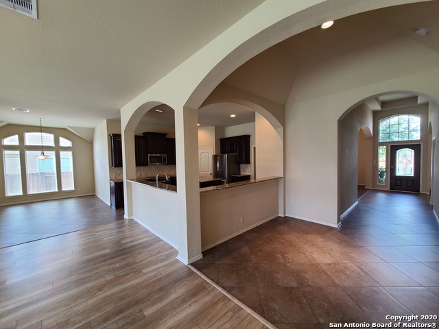 Image 2 of 26 For 3041 Saddlehorn Dr