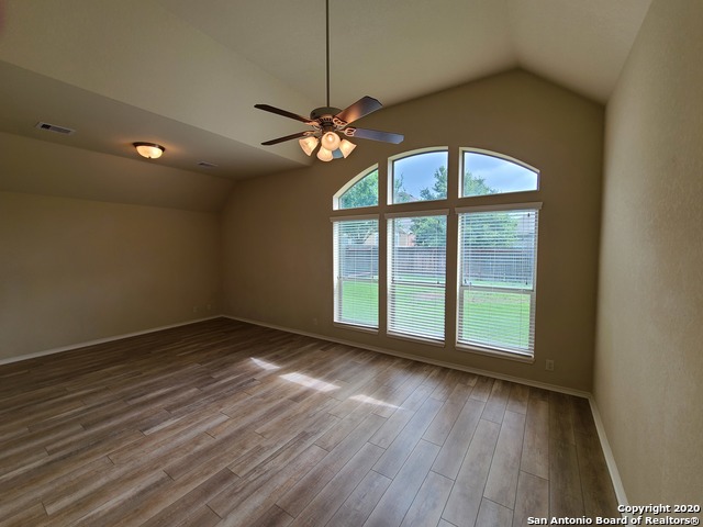 Image 6 of 26 For 3041 Saddlehorn Dr