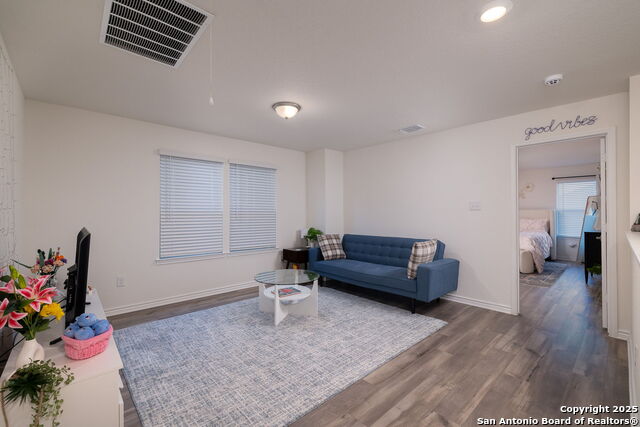 Image 17 of 26 For 14839 Vance Jackson Rd #411