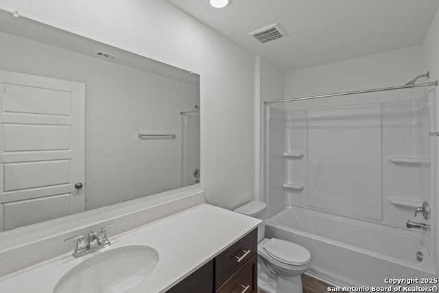 Image 3 of 13 For 1527 Silver Run