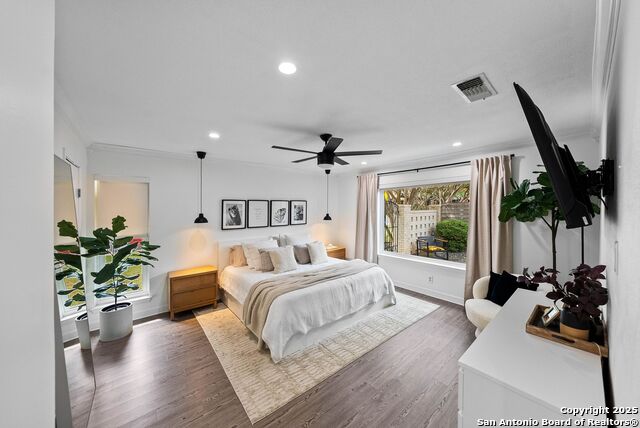 Listing photo id 15 for 11314 Whisper Willow St