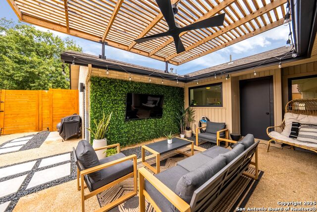 Listing photo id 26 for 11314 Whisper Willow St