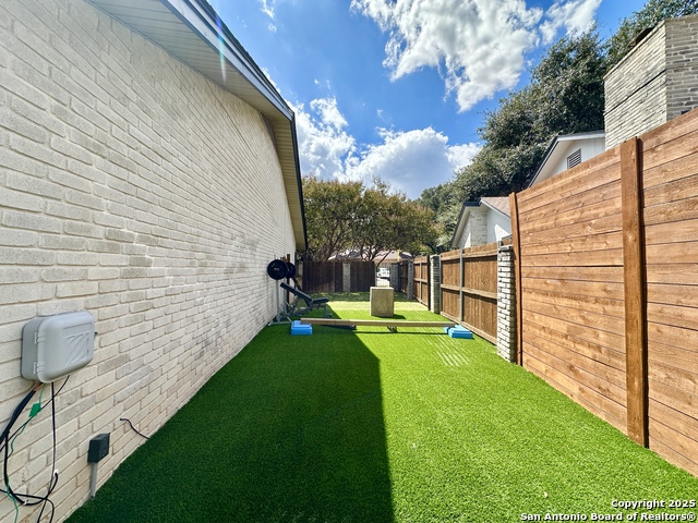 Listing photo id 29 for 11314 Whisper Willow St