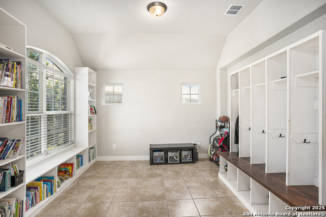 Image 10 of 28 For 420 Bee Caves Cv