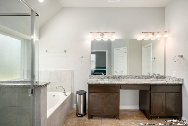 Image 13 of 28 For 420 Bee Caves Cv