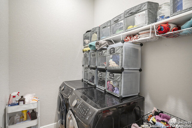 Image 18 of 28 For 420 Bee Caves Cv