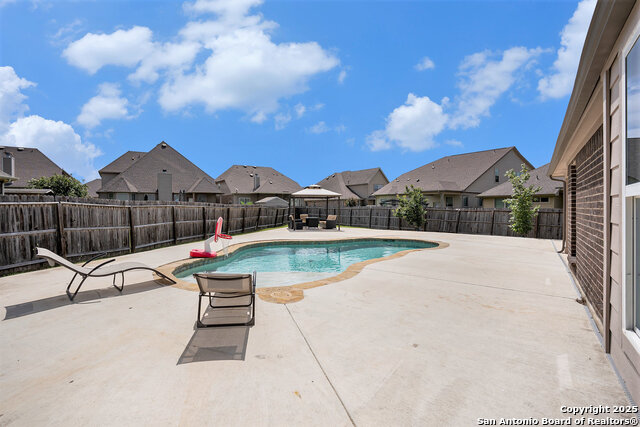 Image 21 of 28 For 420 Bee Caves Cv