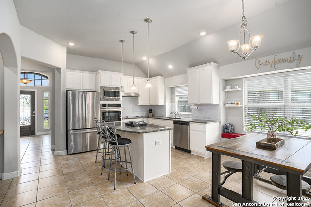 Image 4 of 28 For 420 Bee Caves Cv