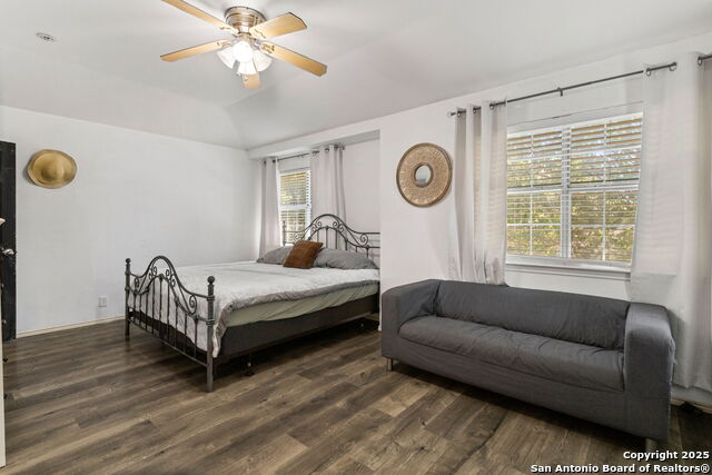 Image 14 of 25 For 7219 Burns Crossing