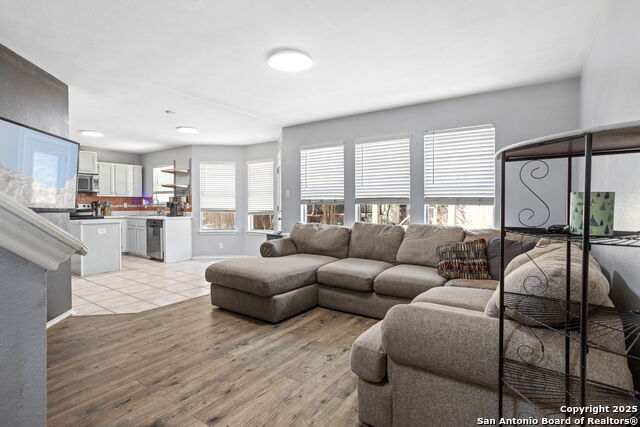 Image 5 of 25 For 7219 Burns Crossing