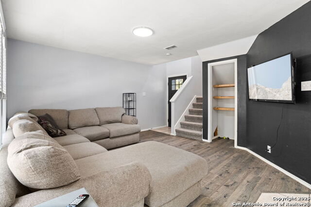 Image 6 of 25 For 7219 Burns Crossing