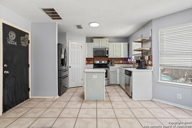 Image 8 of 25 For 7219 Burns Crossing