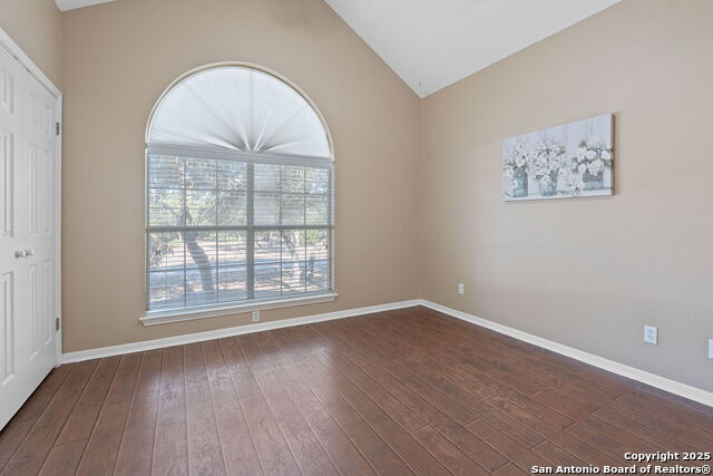 Listing photo id 24 for 1200 Misty