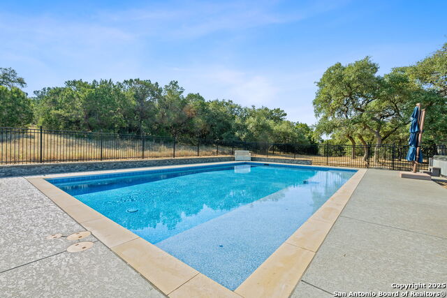 Listing photo id 34 for 1200 Misty